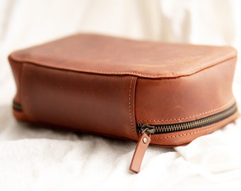 Lederen gepersonaliseerde dopp kit, dopp kit voor mannen, Travel dopp kit tas voor mannen, Valentijnsdag cadeau voor hem, heren toilettas gepersonaliseerd, Dopp kit