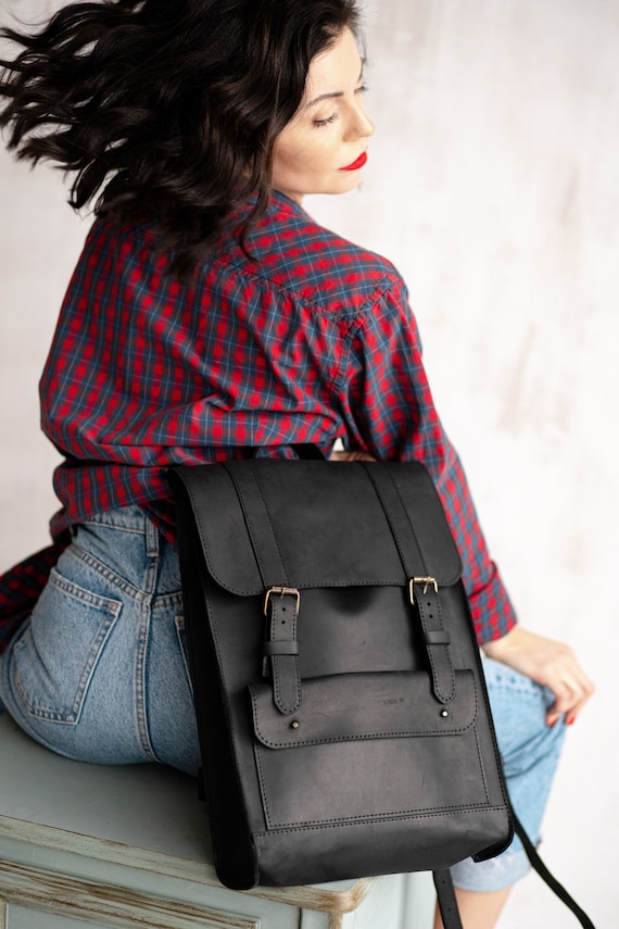 black leather backpack with laptop compartment Sole Premise Patented Carry On (Only 300 Made) XL Bag (Holds Size 17 Shoe) Expandable Mens Leather Backpack Black Leather Backpack with Laptop Compartment