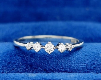 14K Yellow Gold Diamond Ring: Elegant 5-Stone Wedding Band