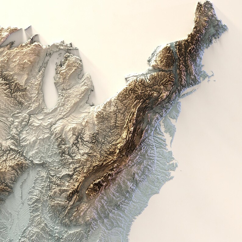 Pode incluir: Um mapa de relevo 3D do leste dos Estados Unidos, mostrando os Montes Apalaches em uma cor marrom dourada, com a terra ao redor em tons de cinza e azul.