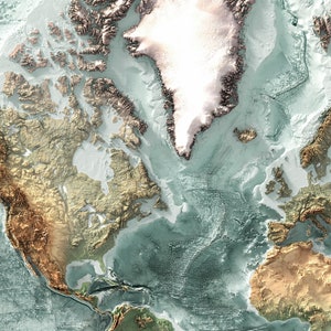 Może przedstawiać: Szczeg&oacute;łowa mapa topograficzna Ameryki P&oacute;łnocnej, przedstawiająca lądy w odcieniach brązu i zieleni, a ocean w odcieniach błękitu. Mapa podkreśla kształt kontynentu i otaczające go zbiorniki wodne.