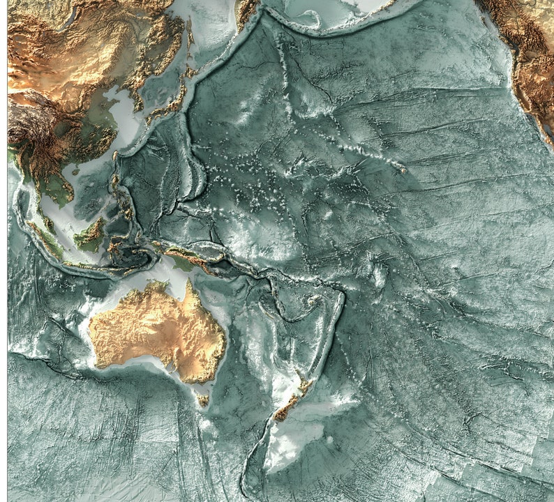 Może przedstawiać: Mapa Ziemi przedstawiający płyty tektoniczne, ze szczeg&oacute;lnym uwzględnieniem Oceanu Spokojnego i otaczających go kontynent&oacute;w. Mapa jest utrzymana w stonowanych kolorach zielonym i złotym, a płyty tektoniczne są zaznaczone czarnym kolorem.