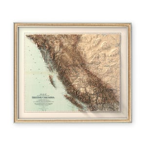 以下が含まれることがあります： カナダのブリティッシュコロンビア州のヴィンテージレリーフマップ。地図は茶色、緑、青の色合いで印刷されており、州の地形を示しています。地図の下部には「The Province of British Columbia」というタイトルが印刷されています。