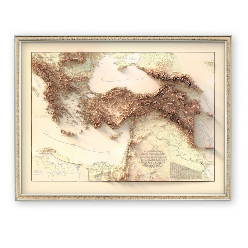 Pode incluir: Um mapa de relevo 3D emoldurado do M&eacute;dio Oriente, mostrando a topografia da regi&atilde;o em tons de castanho e bege. O mapa &eacute; rodeado por uma moldura de cor creme com uma borda prateada.