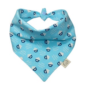 C'est le bandana bleu My Gotcha Day | Bandana pour animal de compagnie |  Bandana pour anniversaire de chien | Bandana pour chien |  Colliers pour animaux de compagnie | Bandana Celebration Dog
