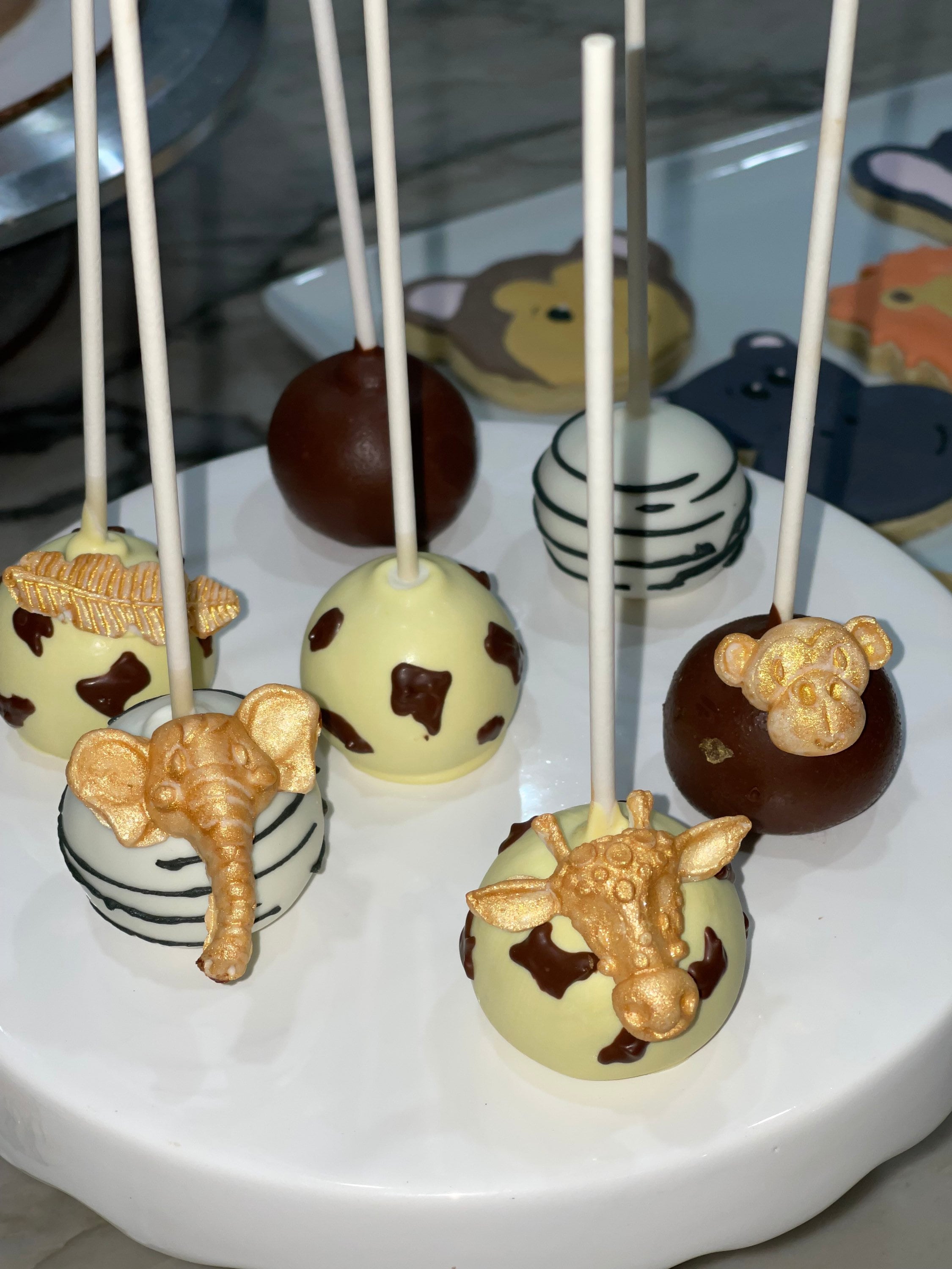 safari cake pops