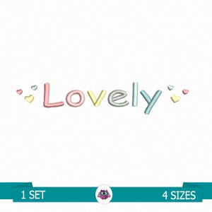 Könnte beinhalten: Stickerei des Wortes "Lovely" in Pastellrosa, Gelb und Blau mit kleinen Herzen auf beiden Seiten.