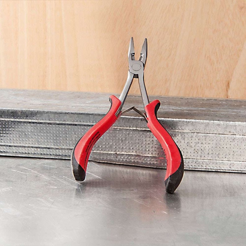 Flat round pliers with cutting edge 160 mm solid steel construction with 2K handles