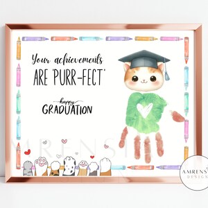 Biglietto di laurea felice Arte artigianale con stampa a mano di gatto, biglietto di congratulazioni, risultato perfetto, biglietto di fine anno, arte per bambini, stampabile