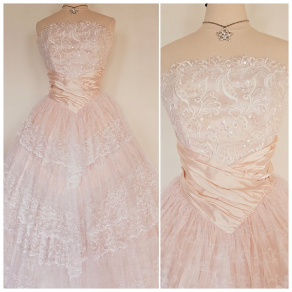 Vintage Prom dress, 80s does 50s  fit and flare dress,blush and lace formal gown, 80s Lace full length gown by Zum Zum, M