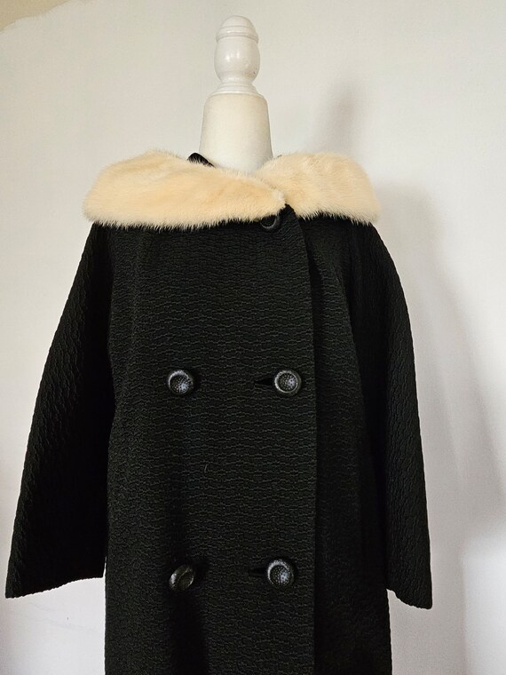 Vintage 1960s coat, 1960s Blonde mink collar coat… - image 6