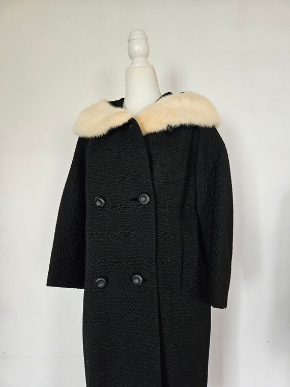 Vintage 1960s coat, 1960s Blonde mink collar coat… - image 5