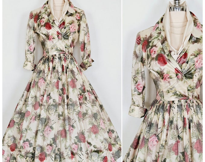 Vintage 1950s Gray White Rose Belted Dress | S/M main image 0