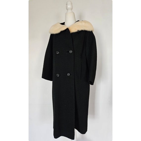 Vintage 1960s coat, 1960s Blonde mink collar coat… - image 2