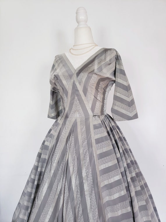 Vintage 1950s Dress, 1950s Silver Lurex and Taffe… - image 3