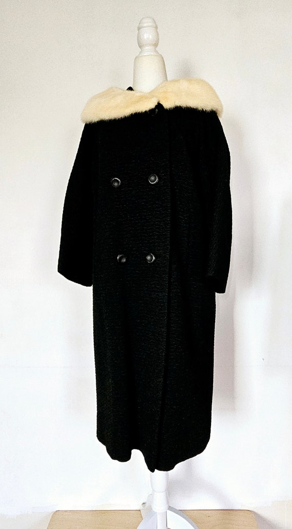 Vintage 1960s coat, 1960s Blonde mink collar coat… - image 3