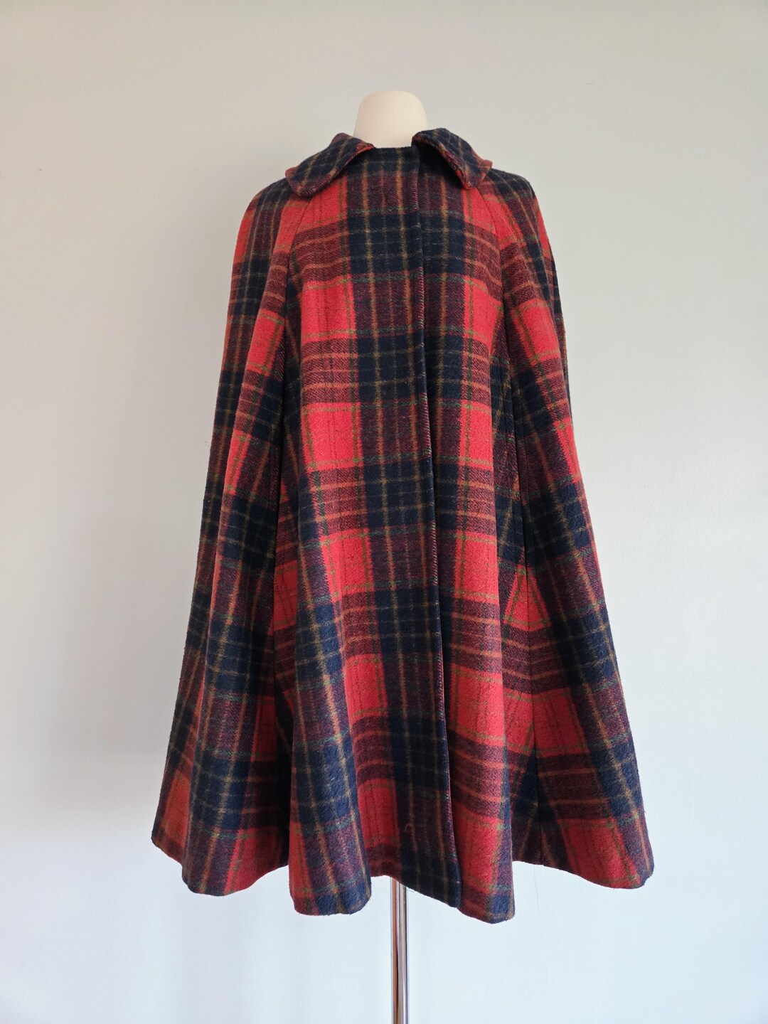 1970s Plaid Wool & Faux Fur Lined Cape | small/medium/large main image 0