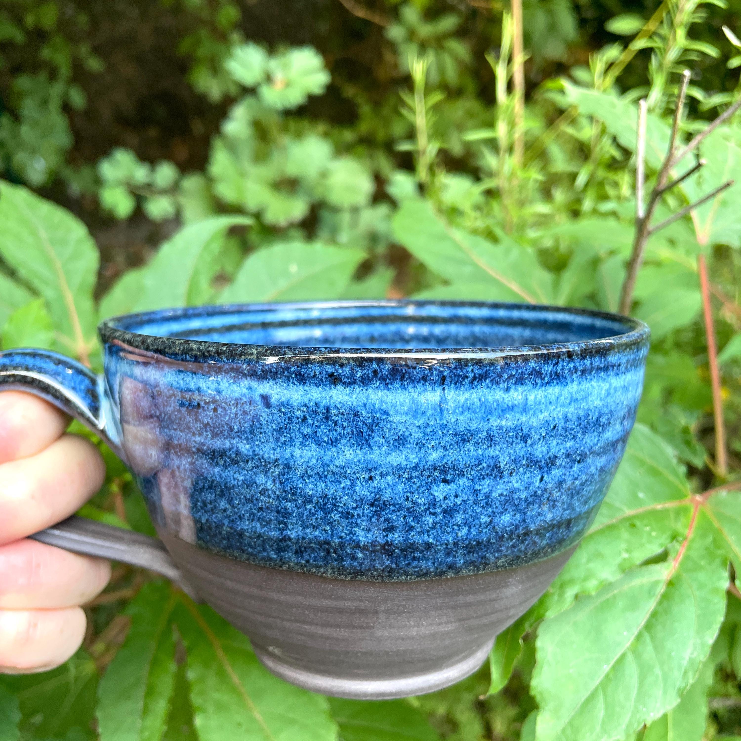 Große dünne tasse