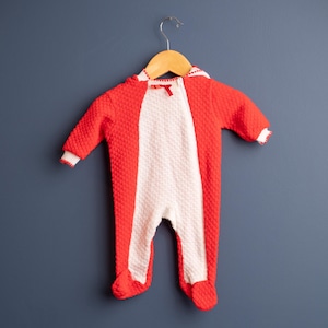 Vintage red white baby bunting Christmas 70s 80s -Size newborn