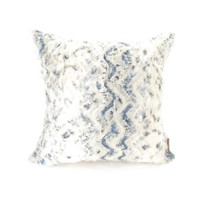 Luxury Pillow, Faux Fur Pillow, Soft Pillow, Handmade Pillow Cover, Pillow for Nursery, Plush Pillow, Decorative Pillow, Cozy Square Pillow