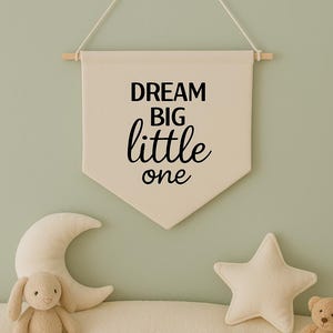 Dream Big Nursery Canvas Banner – Niestandardowa dekoracja ścienna do pokoju dziecięcego – Dream Big Little One Sign – Dekoracja pokoju dziecięcego lub pokoju dziecięcego