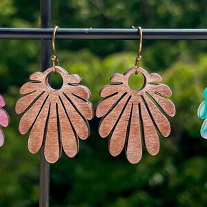 Open Shell Dangle Earring / Shell Dangle Earring / Shell Earring / Spread Shell Dangle Earring / Spread Drop Earring