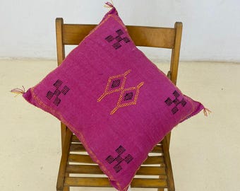 Hand Woven Berber, Cactus Silk Cushion, Moroccan Boho Throw, Artisan Pillow, Luxury Silk Cover, Unique Home Accent, 50x50 Cm