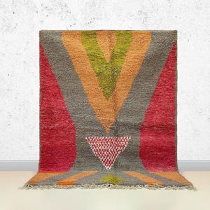 Custom Dhurrie Rug: Vibrant Red and Earthy Tones - Wool Blend