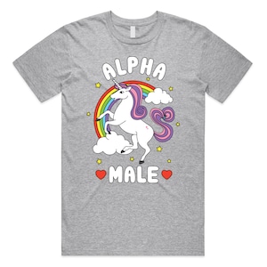 Alpha Male T-Shirt Tee Top Funny Meme Licorne Cadeau Unisexe Blague Prank Fête des Pères Cerf Faire Light Grey