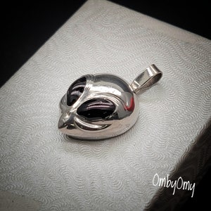 14K Solid Gold Alien Pendant, ET Face Necklace, UFO & Alien Jewelry, Unisex 3D Face Pendant, Sci-Fi Gold Pendant, Unique Alien Charm