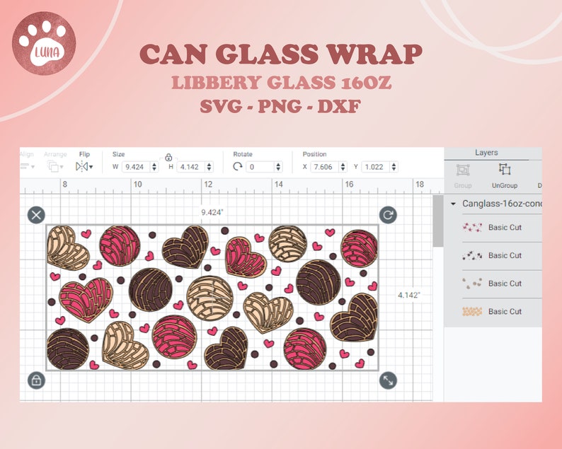 K&ouml;nnte beinhalten: Ein digitales Design f&uuml;r eine 16oz Glasgef&auml;&szlig;h&uuml;lle mit einem Muster aus Herzen und Wirbeln in Rosa, Braun und Beige. Das Design wird auf einer digitalen Designplattform mit einem Raster angezeigt.