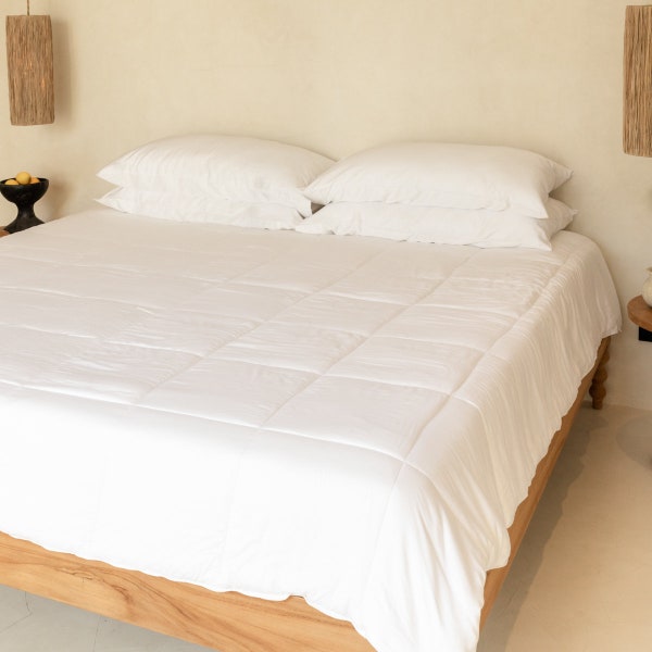 100% Organic Bamboo Comforter All Season/ Plant Based Cooling Breathable Duvet Insert / Down Alternative Vegan Quilt Blanket Queen Full