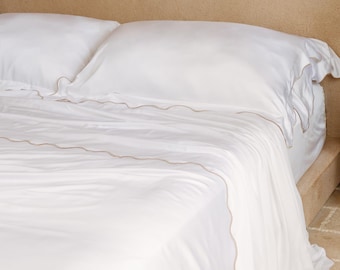 Organic Bamboo Scallop Bed Sheet Set | Queen King, White | Silky Soft Breathable Fitted Sheet Flat Sheet Pillowcases