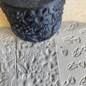4 cm// Rullo per texture// utensile per argilla// rullo per argilla polimerica// rullo per ceramica// set regalo per ceramica// fiori di tulipano// rullo per pasta per biscotti// sapone