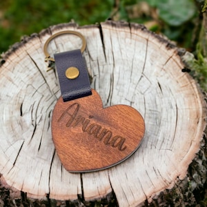 Engraved wood shapes keyring | Heart keyring | Personalised wood keyring | birthday gift | luxury keyring | Custom keychain | Couple keyring