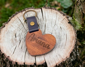Engraved wood shapes keyring | Heart keyring | Personalised wood keyring | birthday gift | luxury keyring | Custom keychain | Couple keyring