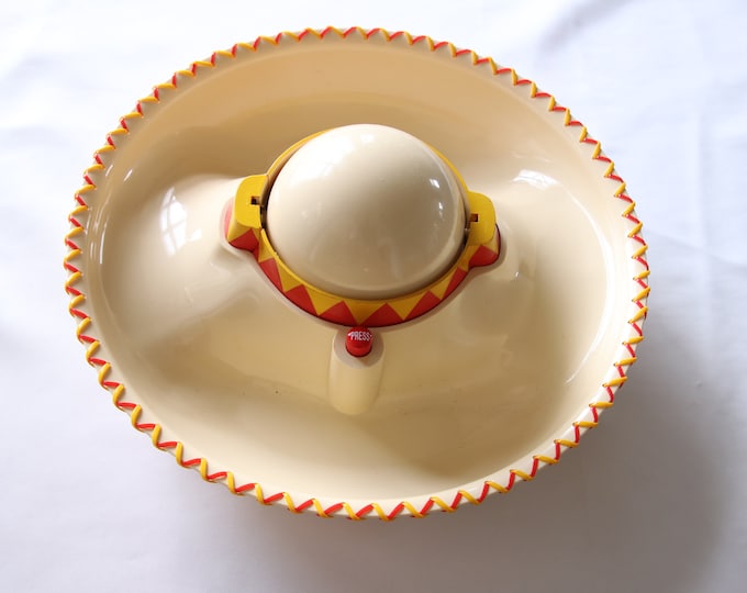 Vintage Original Mexican Hat Chips and Salsa Musical Bowl Sombrero