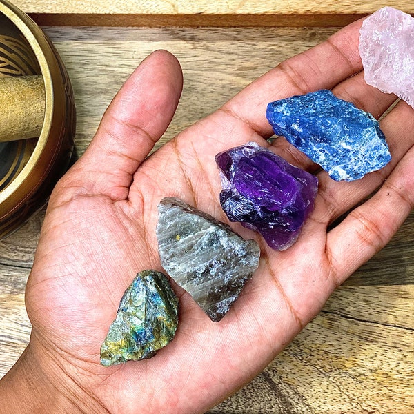 Scorpio Rough / Scorpio Raw Healing Crystal Set - Amethyst, Rose Quartz, Sodalite, Labradorite, and Smoky Quartz