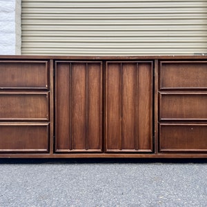 Customizable: vintage MCM Bassett dresser, credenza, tv stand.