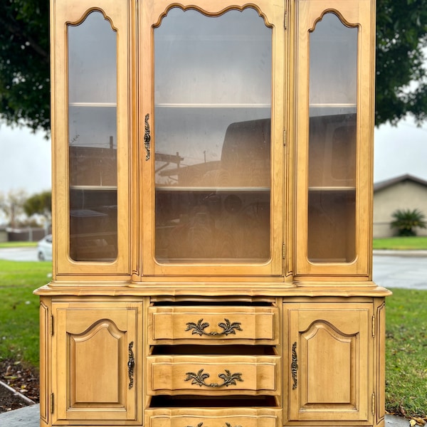 Customizable: vintage French provincial Angelus Furniture china cabinet hutch.