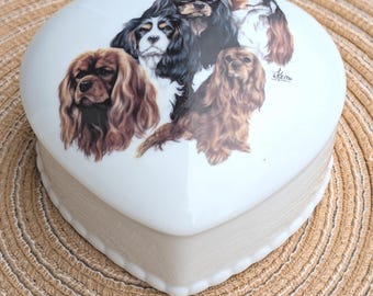 Vtg Porcelain King Charles Spaniel Trinket/Jewelry Heart Box