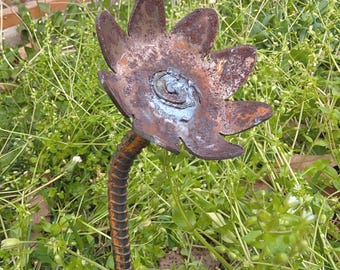 Rustic Recycled Metal 12 x 3 inch Garden Flower Stake