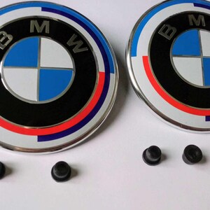 2 x BMW Logo 82 mm para capó, maletero, emblema, insignia del 50 aniversario, insignia nueva