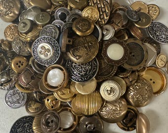 40 Metal Vintage Buttons - Assorted Buttons - Metal Buttons