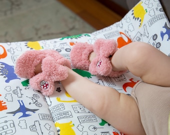Zapatilla para regalo de Navidad para bebé, botines rosados antideslizantes, zapatilla de seta suave con Bot para bebés y niños