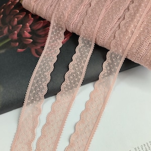 2 metry, 25 mm (0,98") szerokości, kolor skóry różowy, elastyczna koronkowa lamówka z falbanką - rozciągliwa - Scrapbooking, Junk Journal Underwear, 6316EL