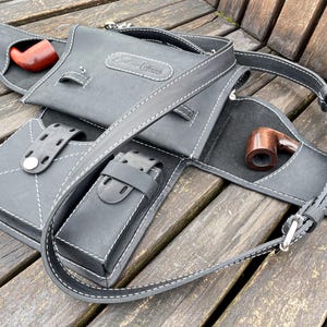 2 borse lunghe per pipa con scomparto per barattolo di tabacco*Borsa da viaggio in pelle per pipa con tracolla*Regalo personalizzato per fumatore di pipa