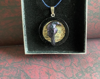 Pendant - Crow theme