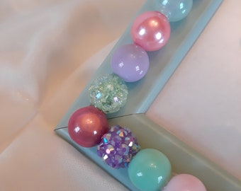 Frame "Spring Pastels" small bead design on a 4x6 Blue frame