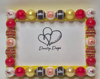 Frame, Kansas City Chiefs inspired large bead horizontal design on a 4x6 yellow frame